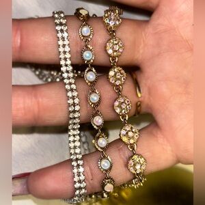 3 chocker Style Necklaces ✨